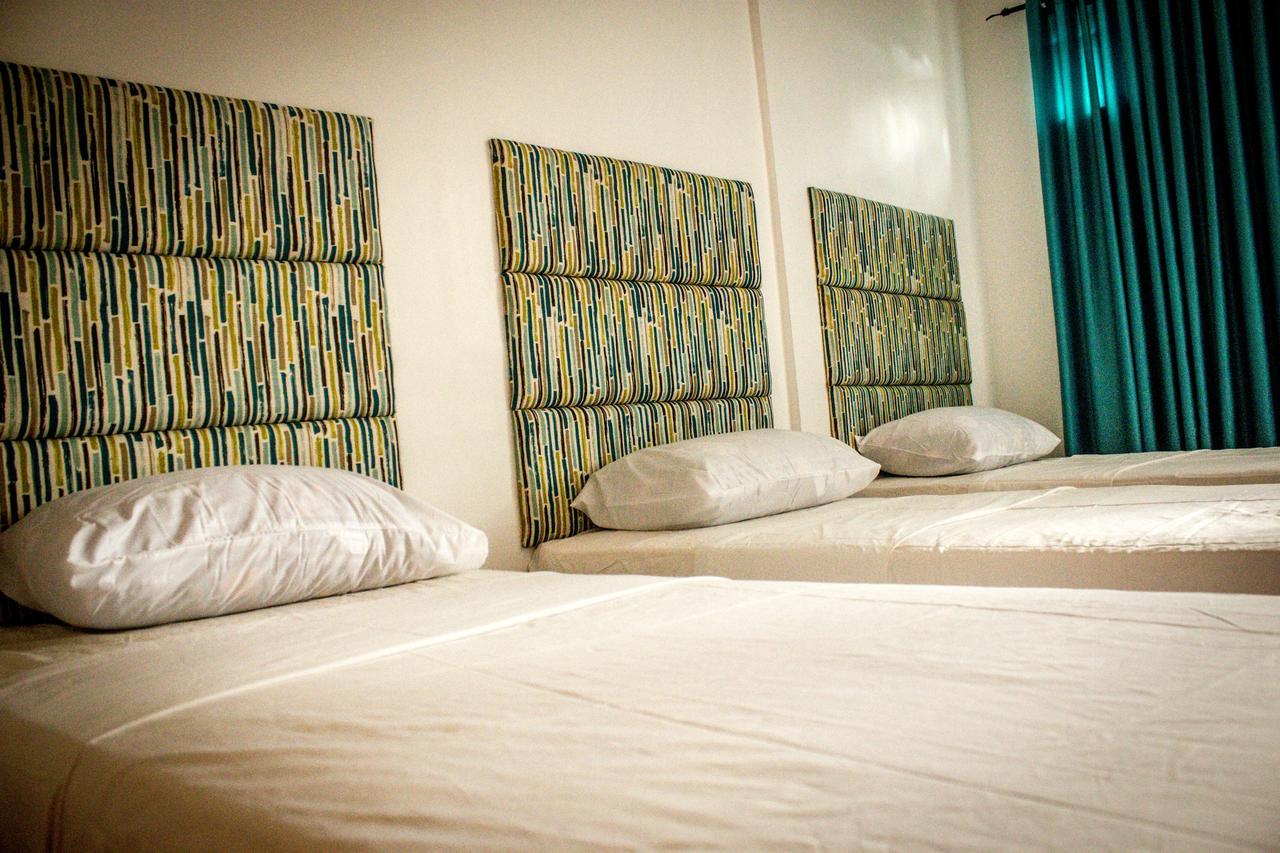 Naps & Maps Hostel Cebu Buitenkant foto