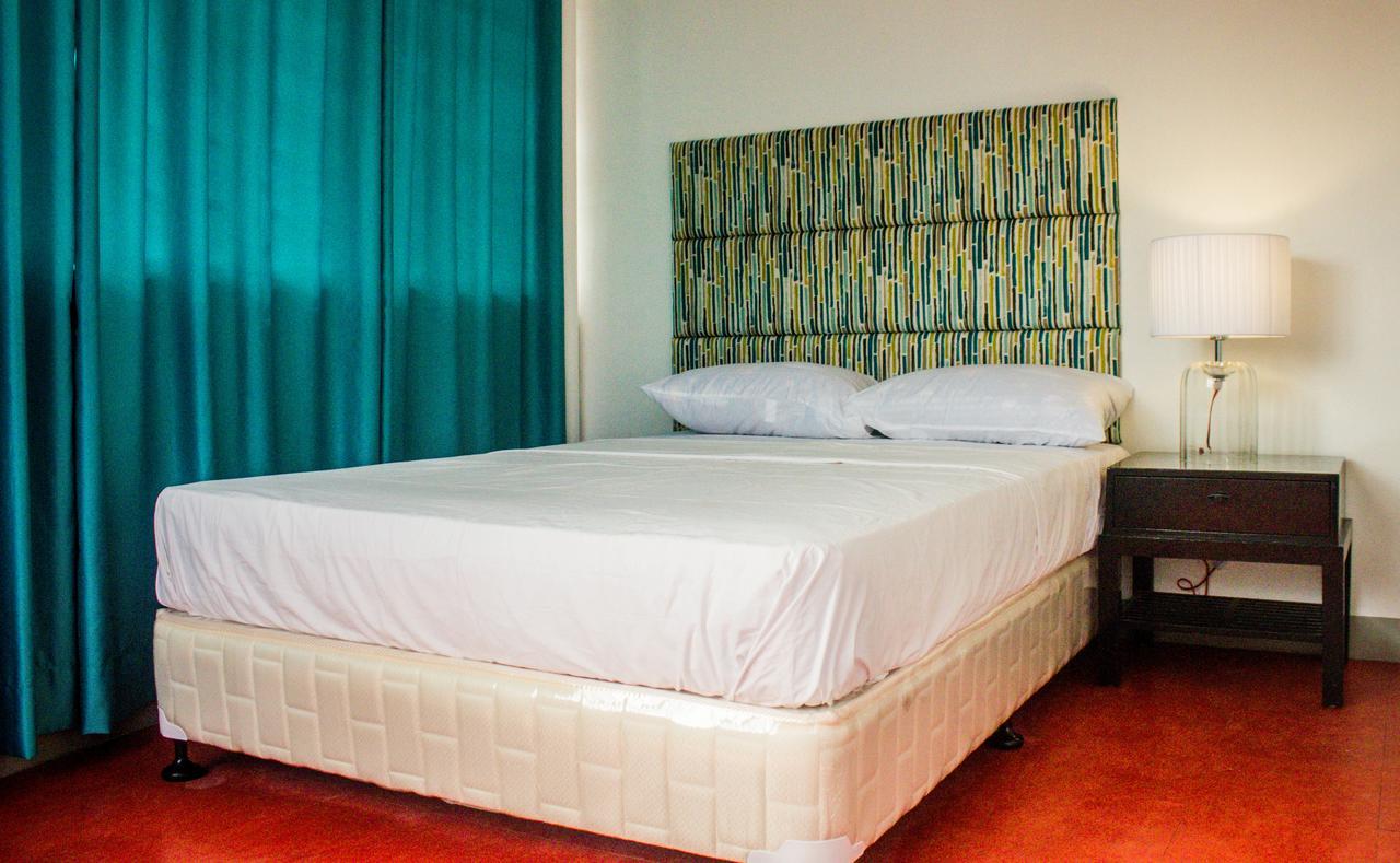 Naps & Maps Hostel Cebu Buitenkant foto