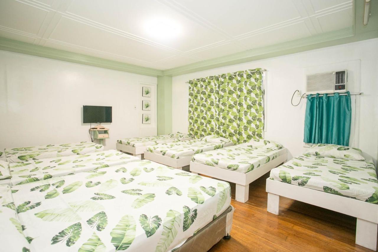 Naps & Maps Hostel Cebu Buitenkant foto